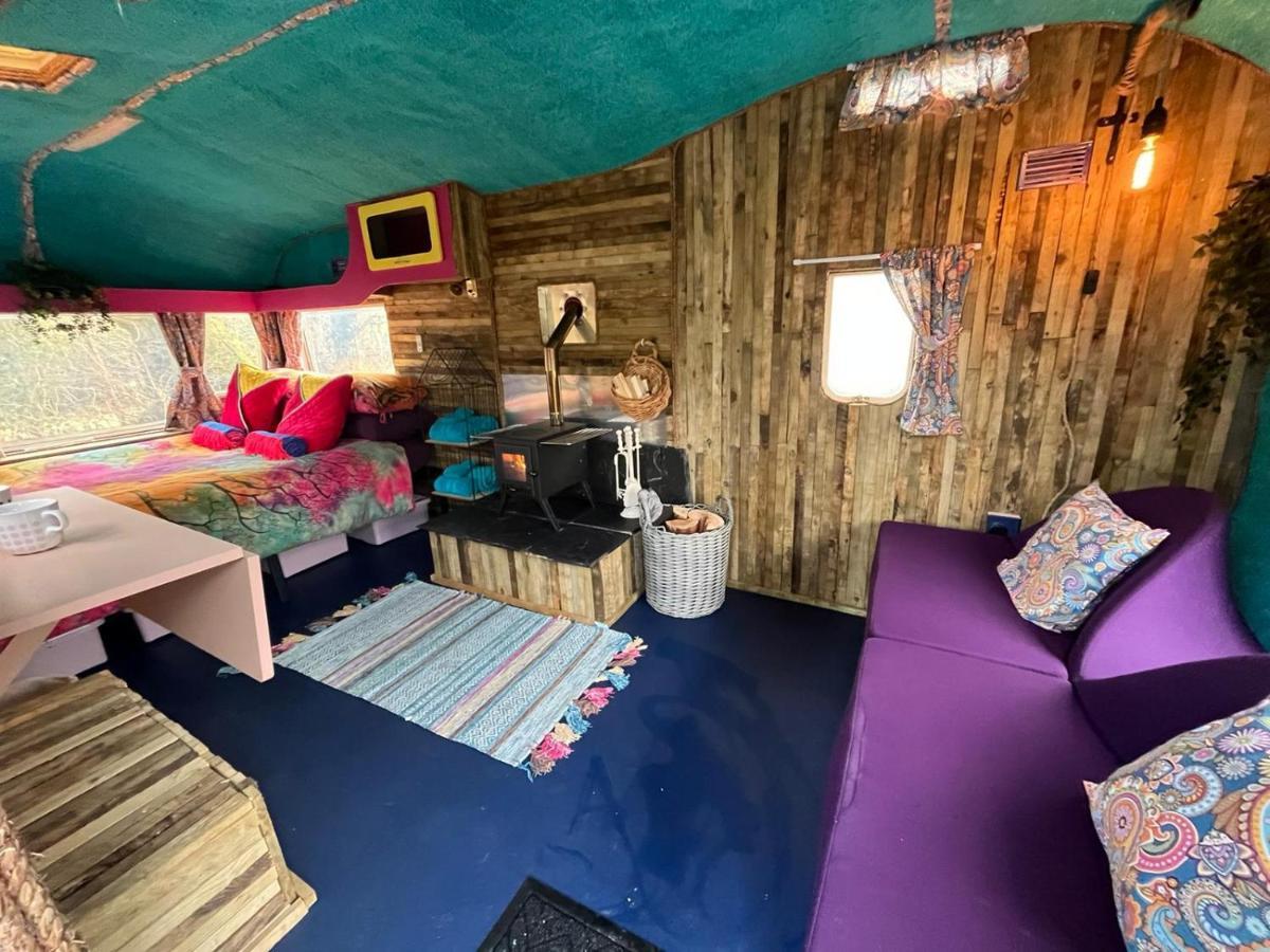 Budget Stay, In Lovely Private Setting With Rustic Charm, Log Burner, Fire Pit, Campers Kitchen & Eco Loo No Bedding Supplied Narberth Kültér fotó