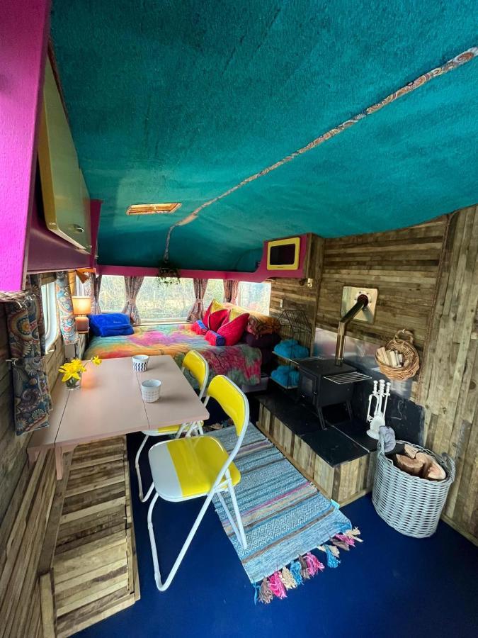 Budget Stay, In Lovely Private Setting With Rustic Charm, Log Burner, Fire Pit, Campers Kitchen & Eco Loo No Bedding Supplied Narberth Kültér fotó